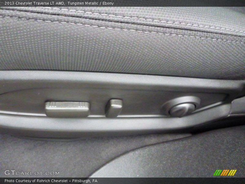 Tungsten Metallic / Ebony 2013 Chevrolet Traverse LT AWD