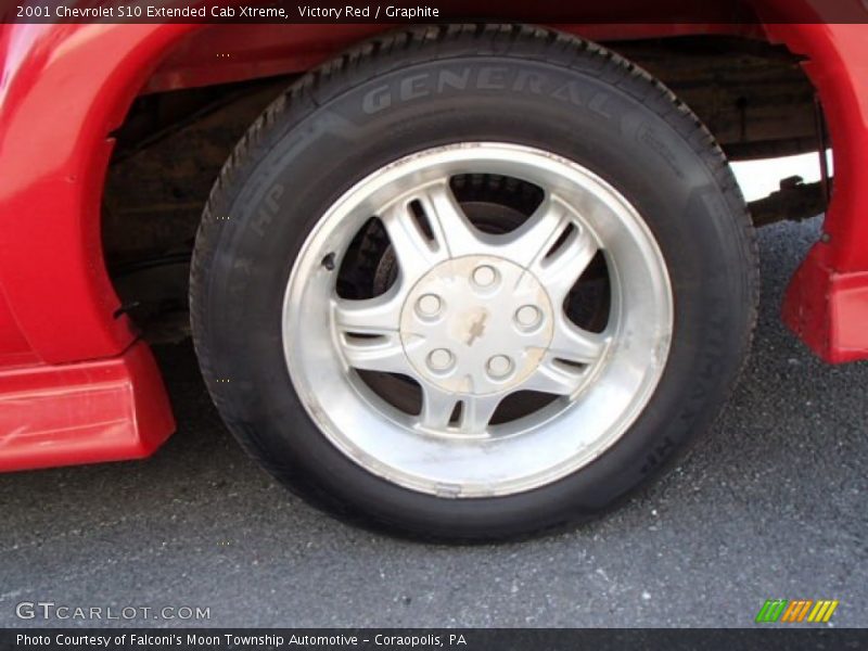 Victory Red / Graphite 2001 Chevrolet S10 Extended Cab Xtreme