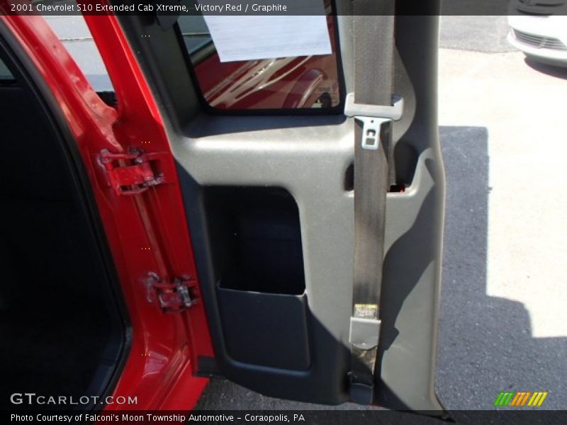 Victory Red / Graphite 2001 Chevrolet S10 Extended Cab Xtreme