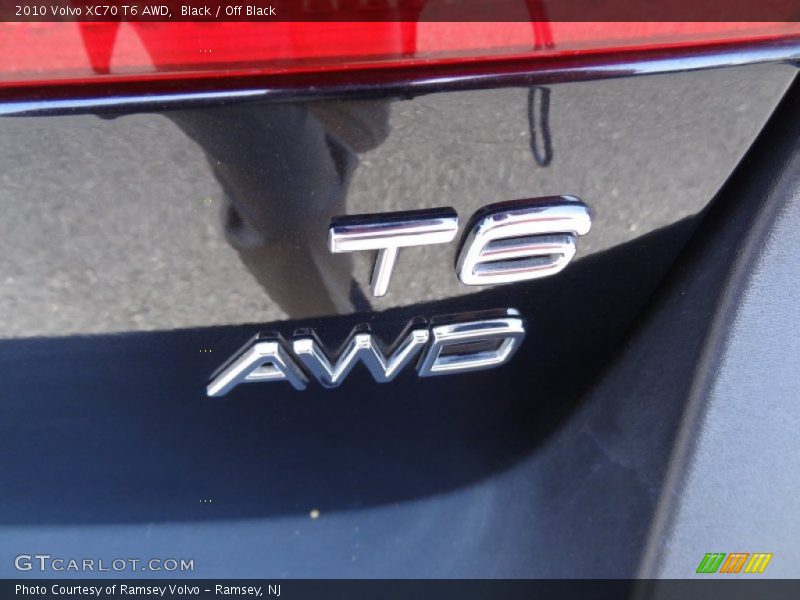  2010 XC70 T6 AWD Logo