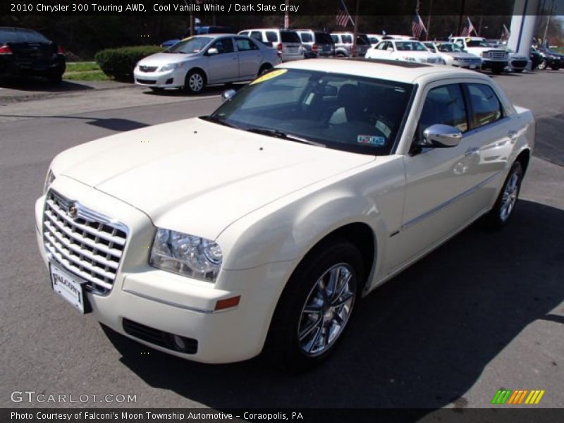Cool Vanilla White / Dark Slate Gray 2010 Chrysler 300 Touring AWD