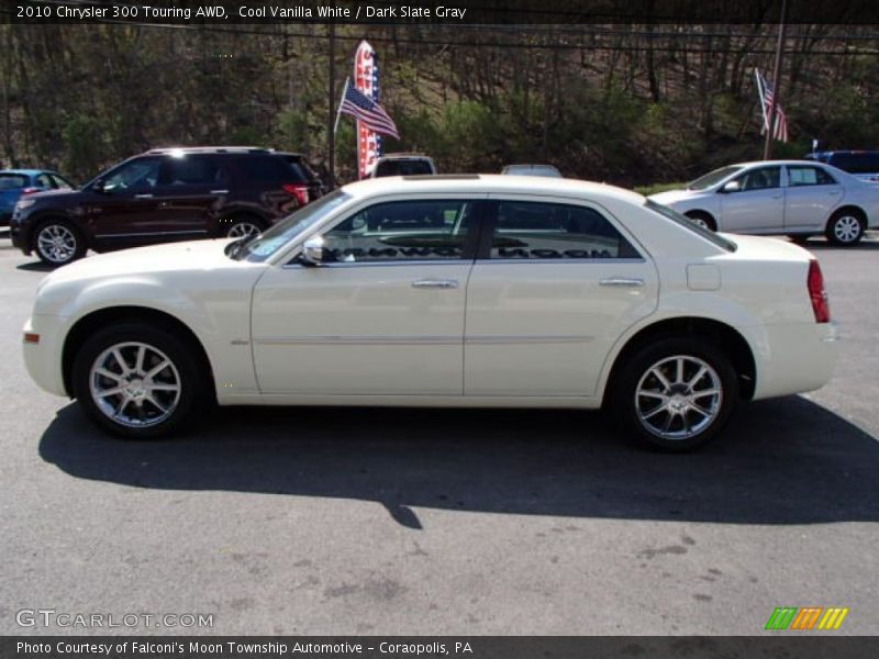 Cool Vanilla White / Dark Slate Gray 2010 Chrysler 300 Touring AWD