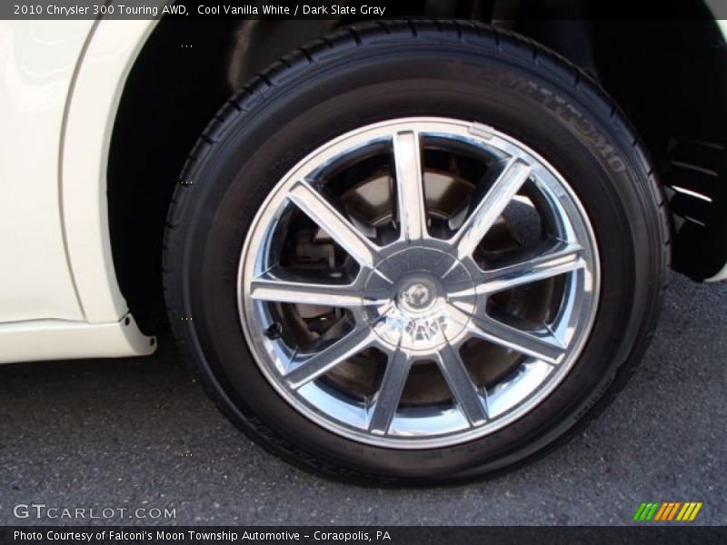 Cool Vanilla White / Dark Slate Gray 2010 Chrysler 300 Touring AWD
