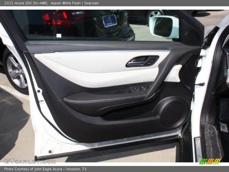Door Panel of 2013 ZDX SH-AWD