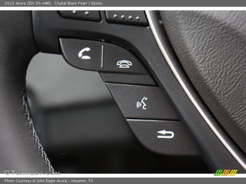 Controls of 2013 ZDX SH-AWD