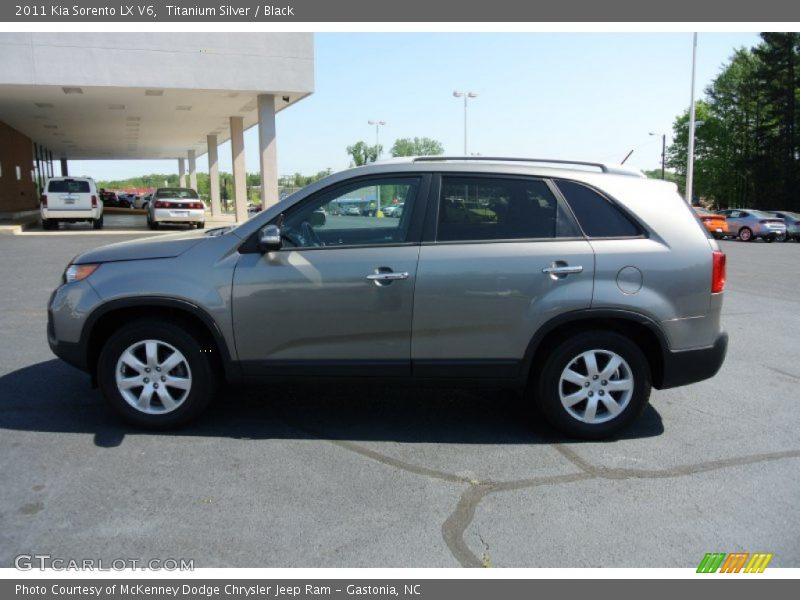 Titanium Silver / Black 2011 Kia Sorento LX V6