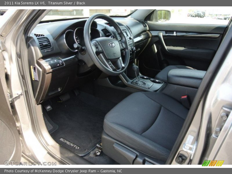 Titanium Silver / Black 2011 Kia Sorento LX V6