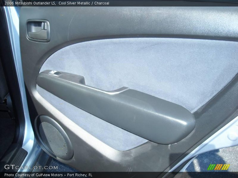 Cool Silver Metallic / Charcoal 2006 Mitsubishi Outlander LS