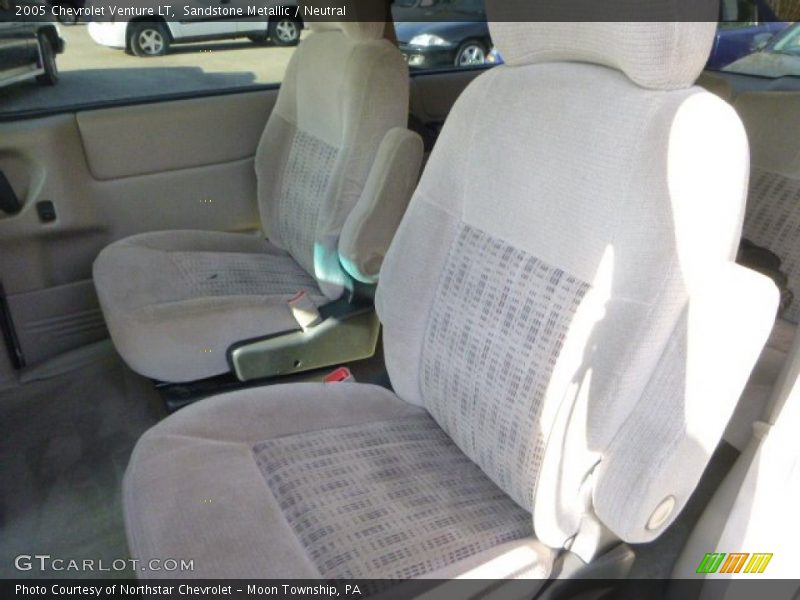 Rear Seat of 2005 Venture LT