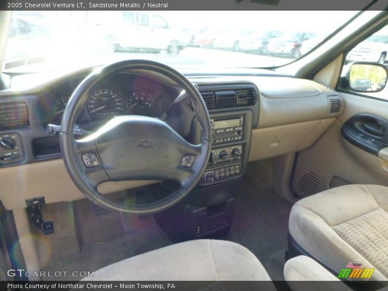 Dashboard of 2005 Venture LT