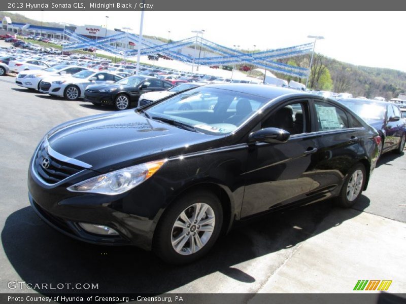 Midnight Black / Gray 2013 Hyundai Sonata GLS