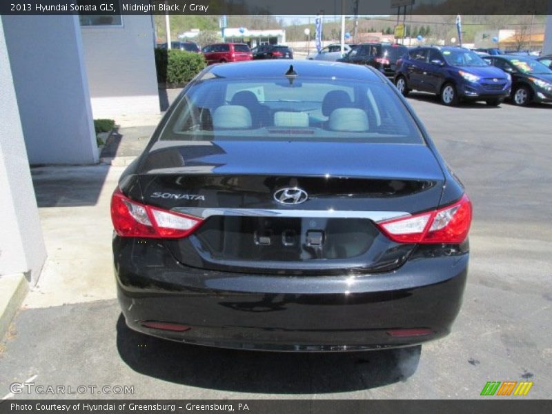 Midnight Black / Gray 2013 Hyundai Sonata GLS