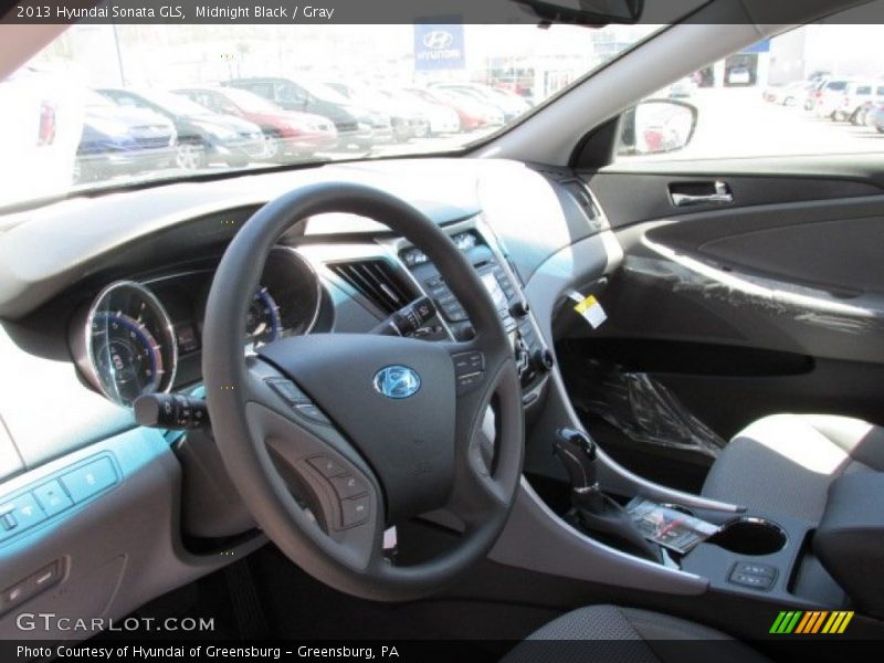 Midnight Black / Gray 2013 Hyundai Sonata GLS