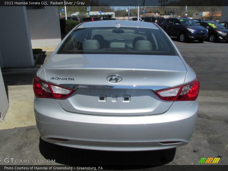 Radiant Silver / Gray 2013 Hyundai Sonata GLS