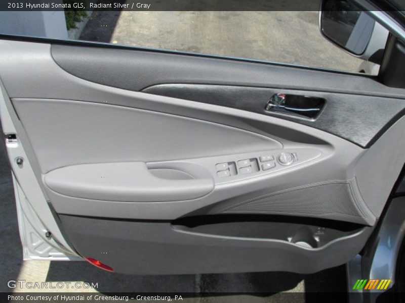 Radiant Silver / Gray 2013 Hyundai Sonata GLS