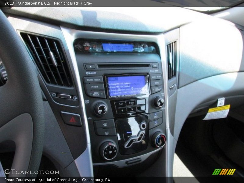 Midnight Black / Gray 2013 Hyundai Sonata GLS