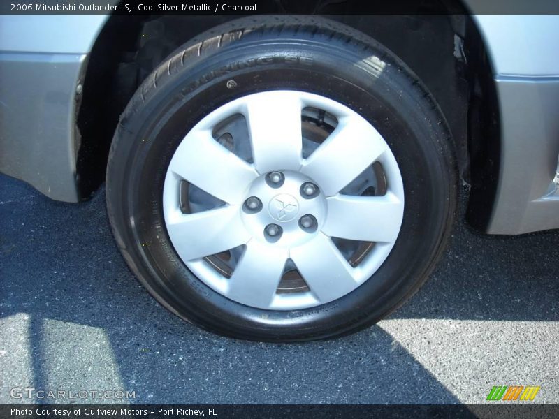 Cool Silver Metallic / Charcoal 2006 Mitsubishi Outlander LS