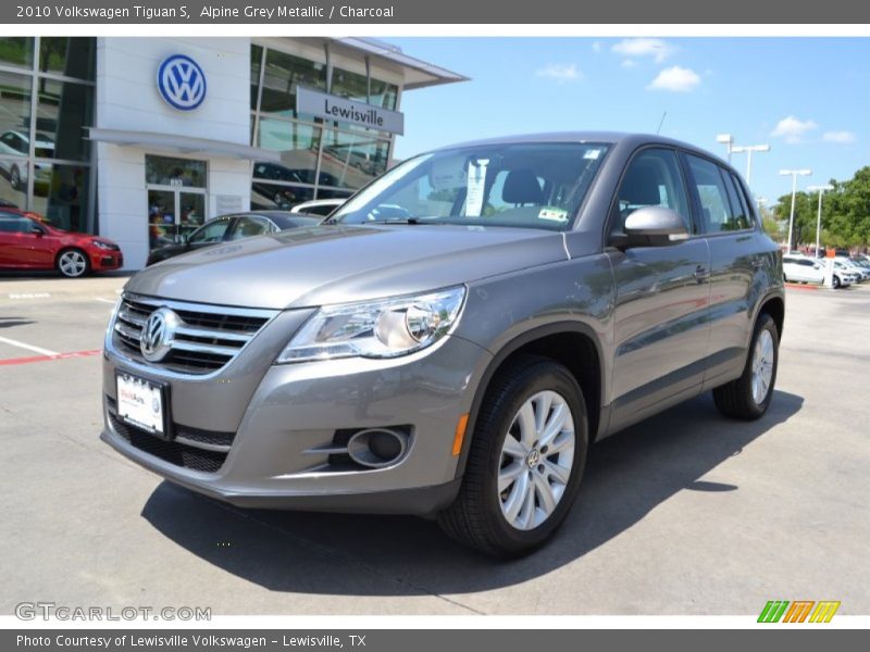 Alpine Grey Metallic / Charcoal 2010 Volkswagen Tiguan S