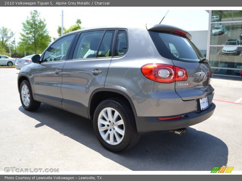 Alpine Grey Metallic / Charcoal 2010 Volkswagen Tiguan S