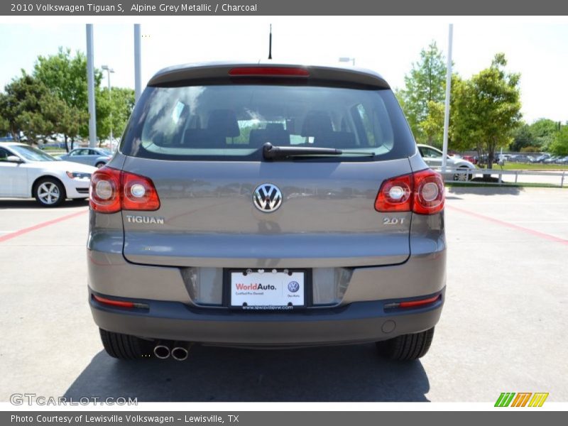 Alpine Grey Metallic / Charcoal 2010 Volkswagen Tiguan S