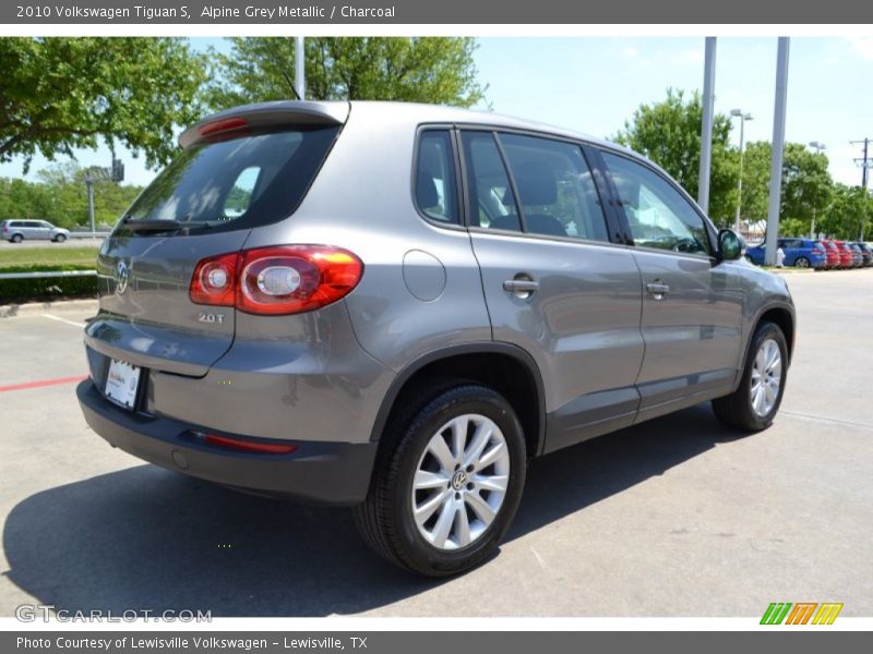 Alpine Grey Metallic / Charcoal 2010 Volkswagen Tiguan S