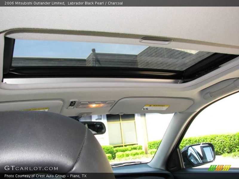 Labrador Black Pearl / Charcoal 2006 Mitsubishi Outlander Limited
