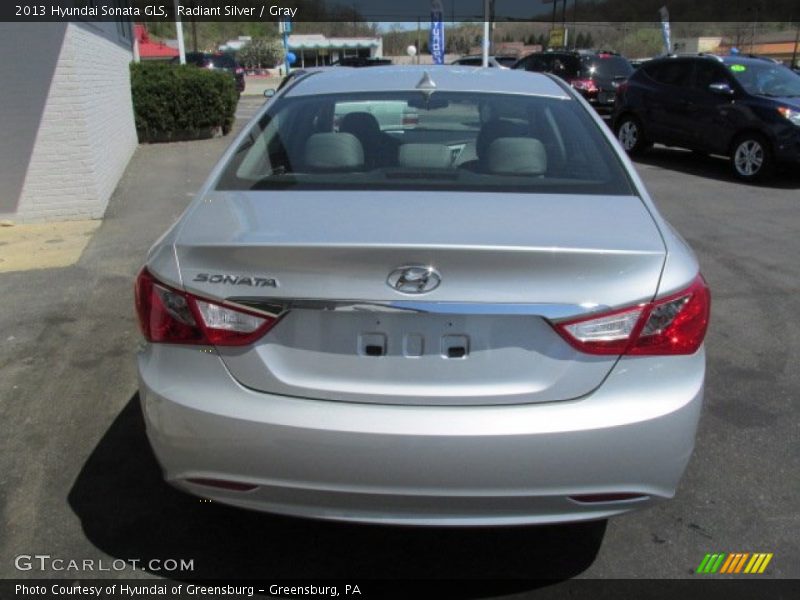 Radiant Silver / Gray 2013 Hyundai Sonata GLS