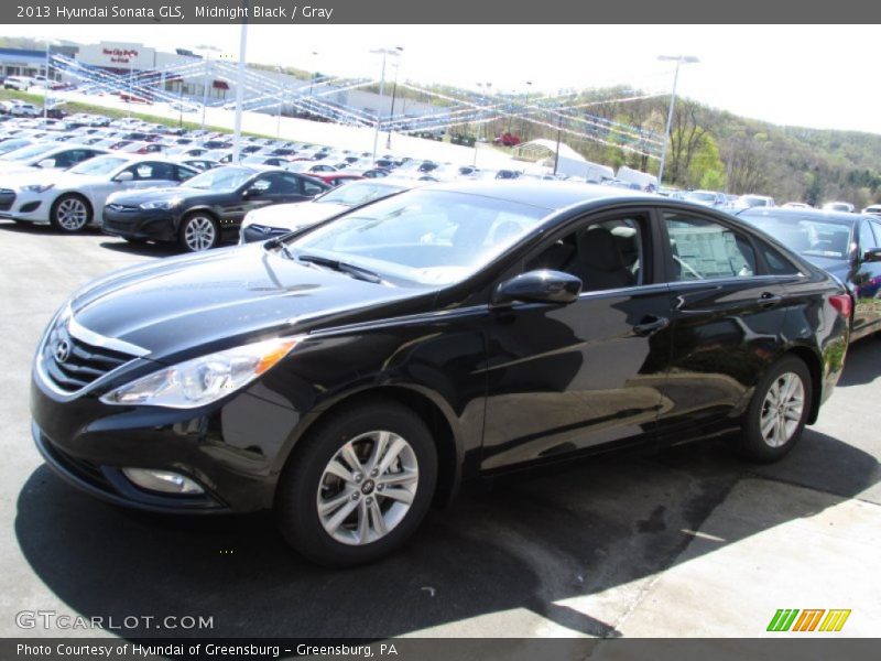 Midnight Black / Gray 2013 Hyundai Sonata GLS