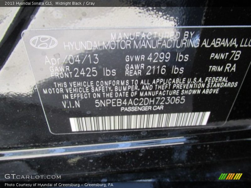 Midnight Black / Gray 2013 Hyundai Sonata GLS