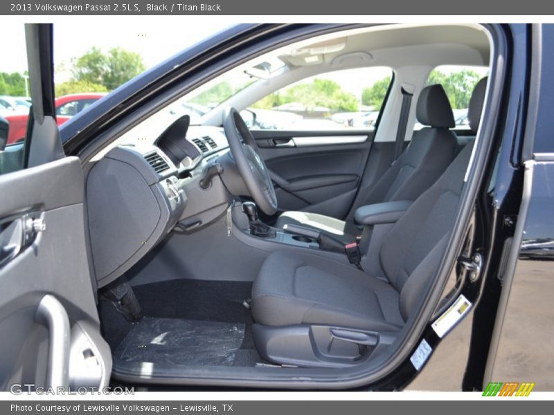 Black / Titan Black 2013 Volkswagen Passat 2.5L S
