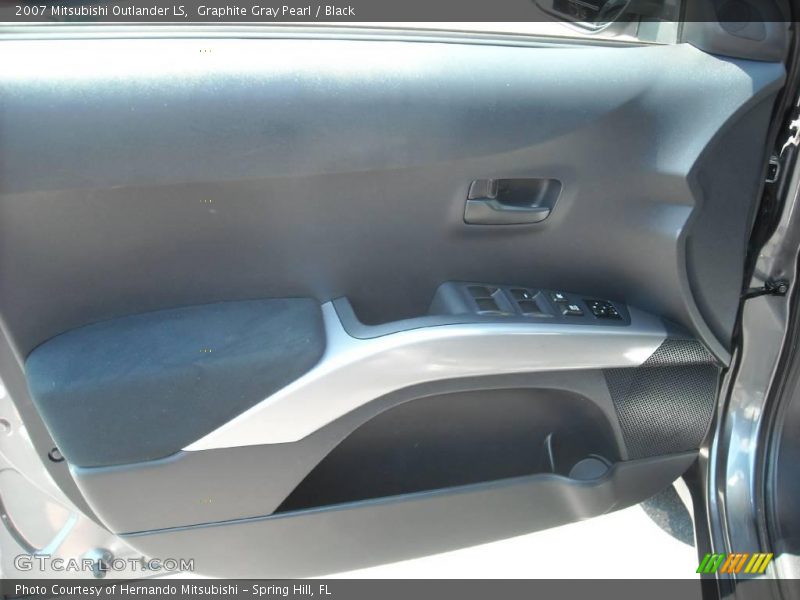 Graphite Gray Pearl / Black 2007 Mitsubishi Outlander LS