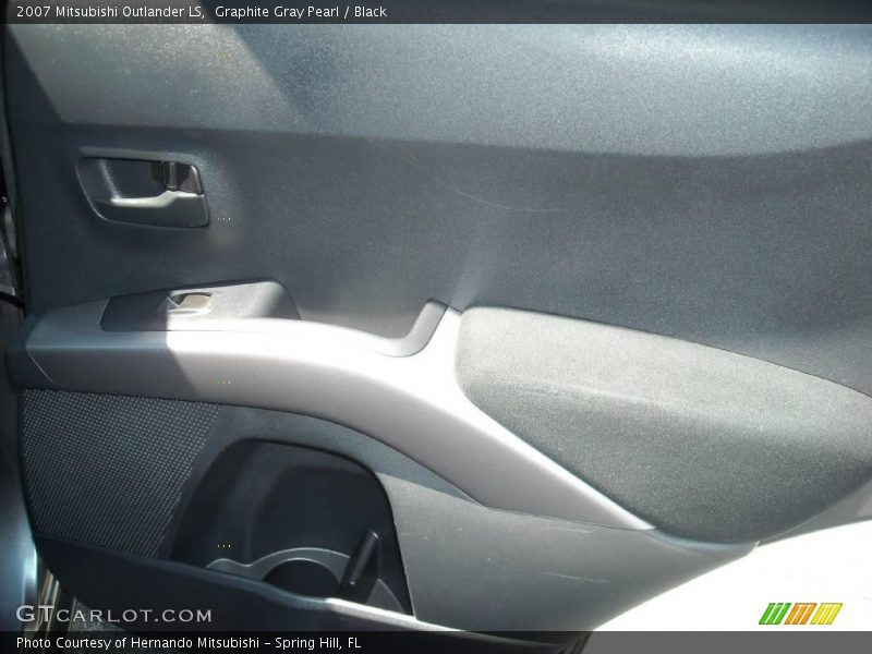 Graphite Gray Pearl / Black 2007 Mitsubishi Outlander LS