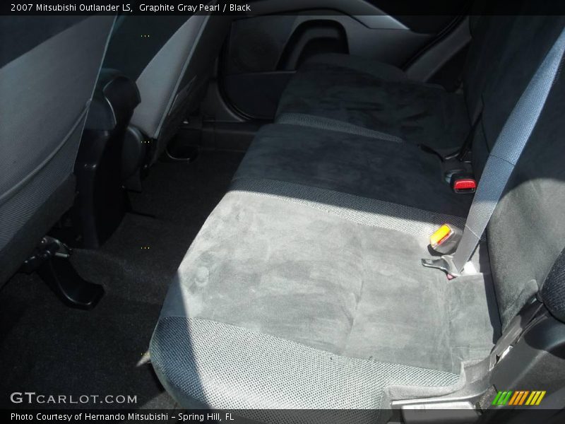 Graphite Gray Pearl / Black 2007 Mitsubishi Outlander LS