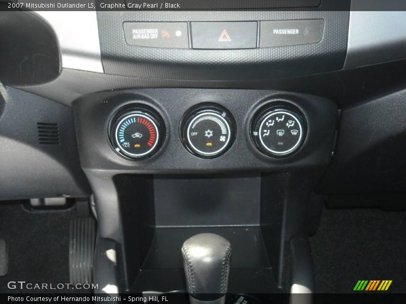 Graphite Gray Pearl / Black 2007 Mitsubishi Outlander LS