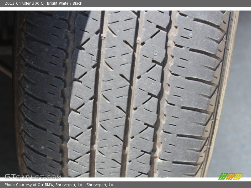 Bright White / Black 2012 Chrysler 300 C