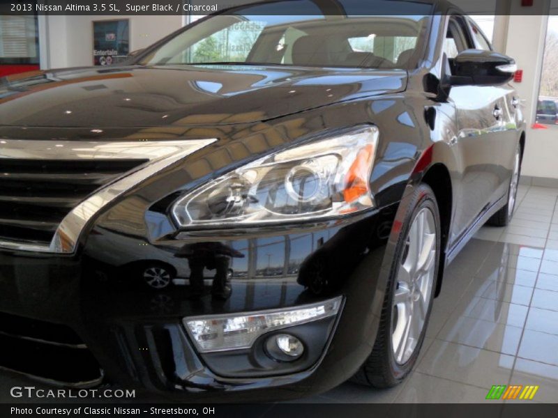 Super Black / Charcoal 2013 Nissan Altima 3.5 SL