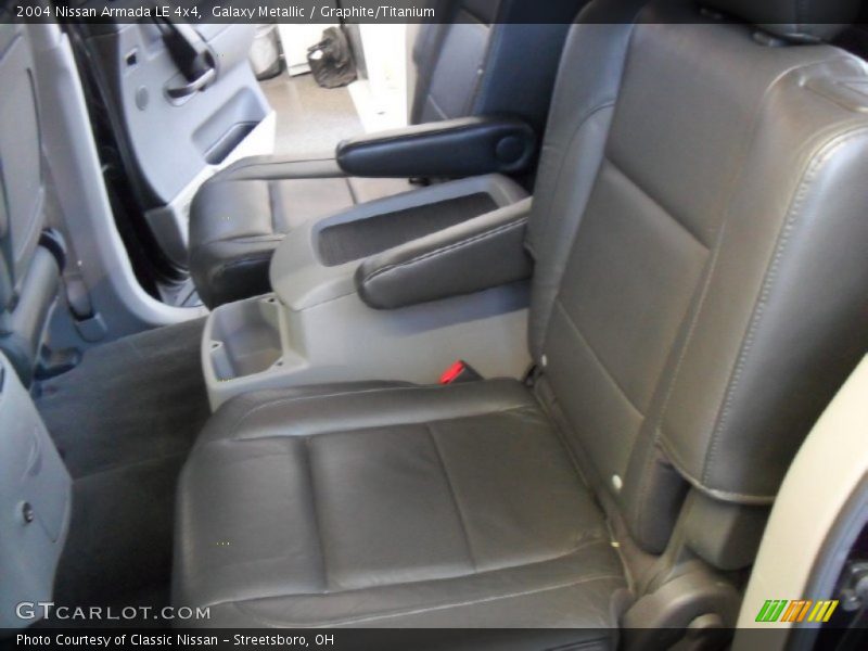 Galaxy Metallic / Graphite/Titanium 2004 Nissan Armada LE 4x4