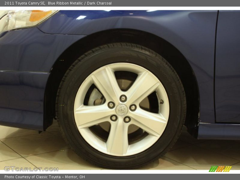 Blue Ribbon Metallic / Dark Charcoal 2011 Toyota Camry SE