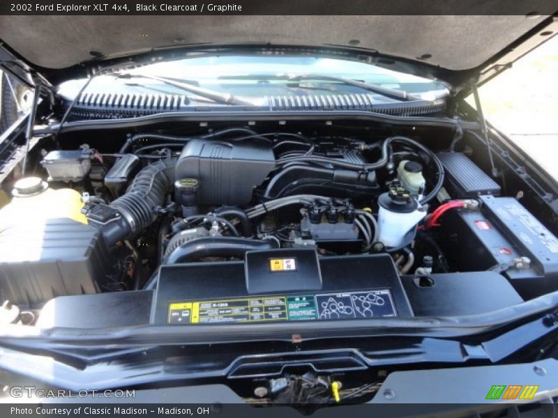 Black Clearcoat / Graphite 2002 Ford Explorer XLT 4x4
