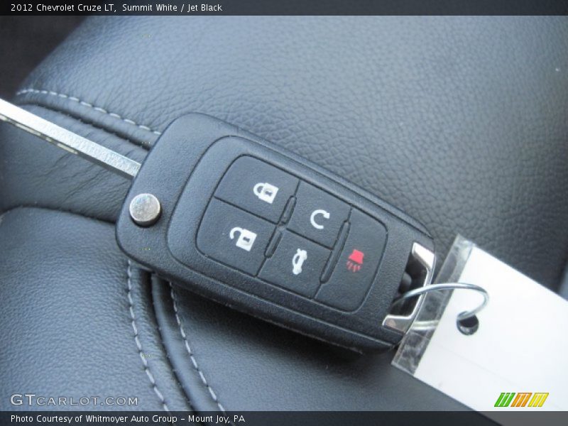 Summit White / Jet Black 2012 Chevrolet Cruze LT