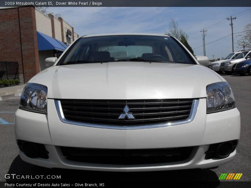 Dover White Pearl / Beige 2009 Mitsubishi Galant ES