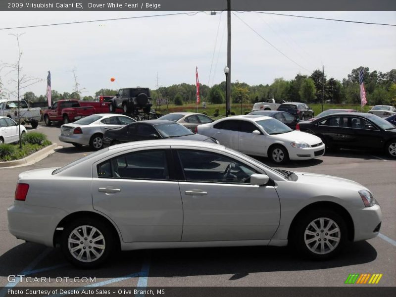 Dover White Pearl / Beige 2009 Mitsubishi Galant ES