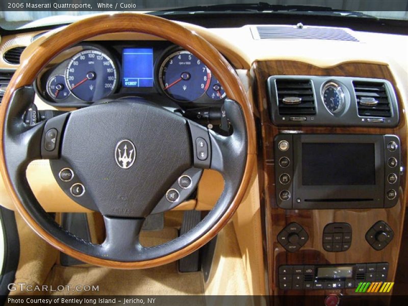 White / Cuoio 2006 Maserati Quattroporte