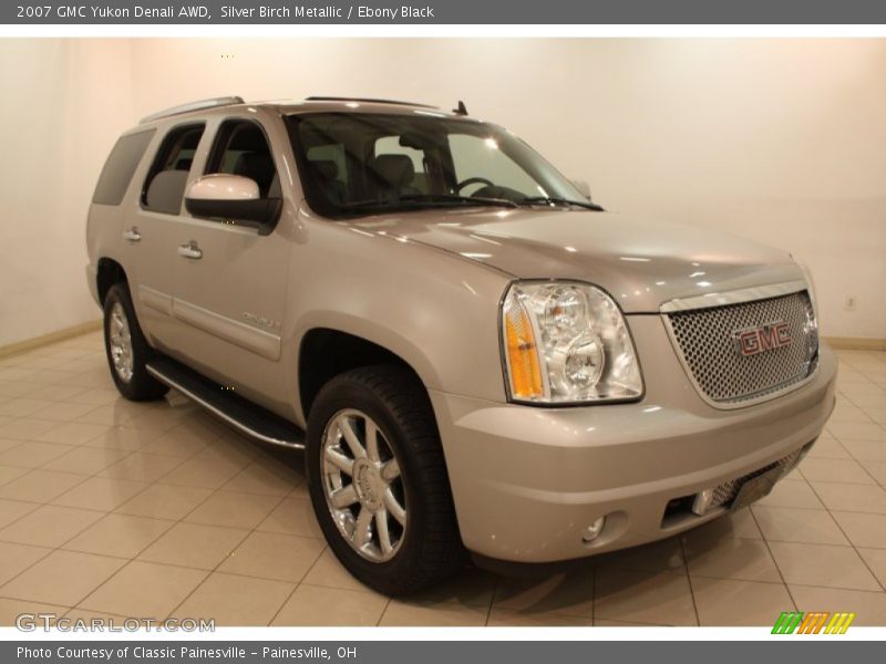 Silver Birch Metallic / Ebony Black 2007 GMC Yukon Denali AWD