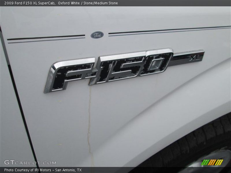 Oxford White / Stone/Medium Stone 2009 Ford F150 XL SuperCab
