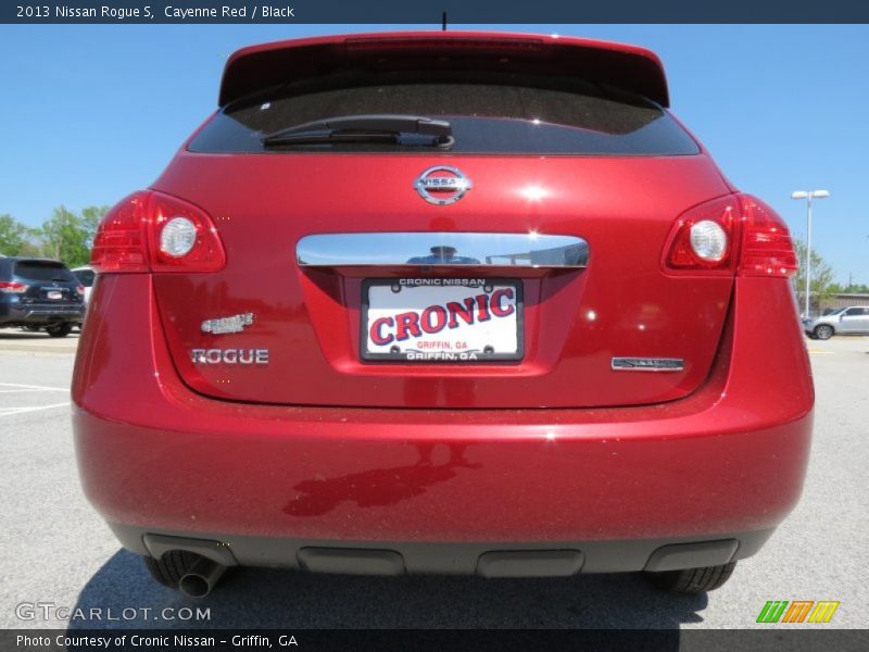 Cayenne Red / Black 2013 Nissan Rogue S