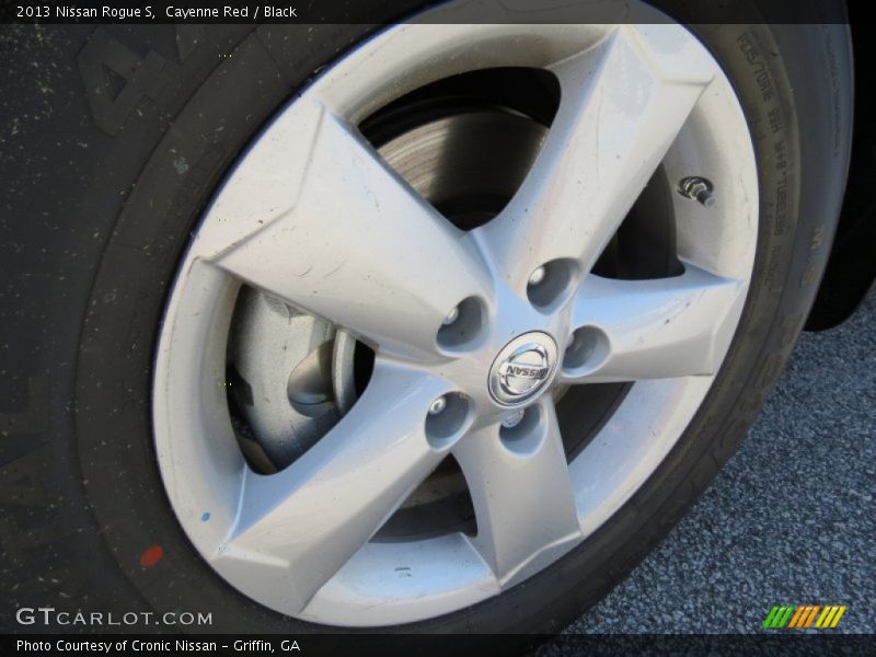 Cayenne Red / Black 2013 Nissan Rogue S