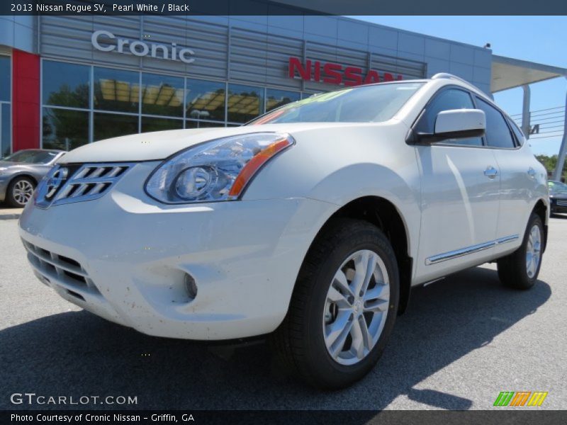 Pearl White / Black 2013 Nissan Rogue SV
