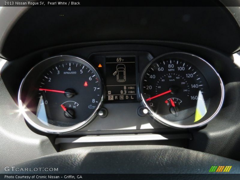 Pearl White / Black 2013 Nissan Rogue SV