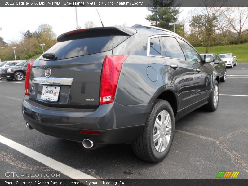 Gray Flannel Metallic / Light Titanium/Ebony 2013 Cadillac SRX Luxury FWD